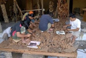 Wood Carving Mas Village